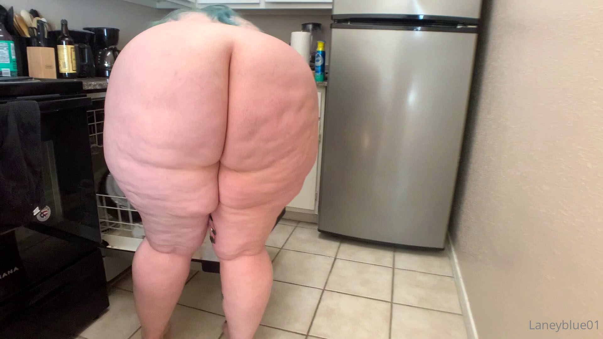 Naked Ass Bbw - Nude BBW with a Jiggly White Ass