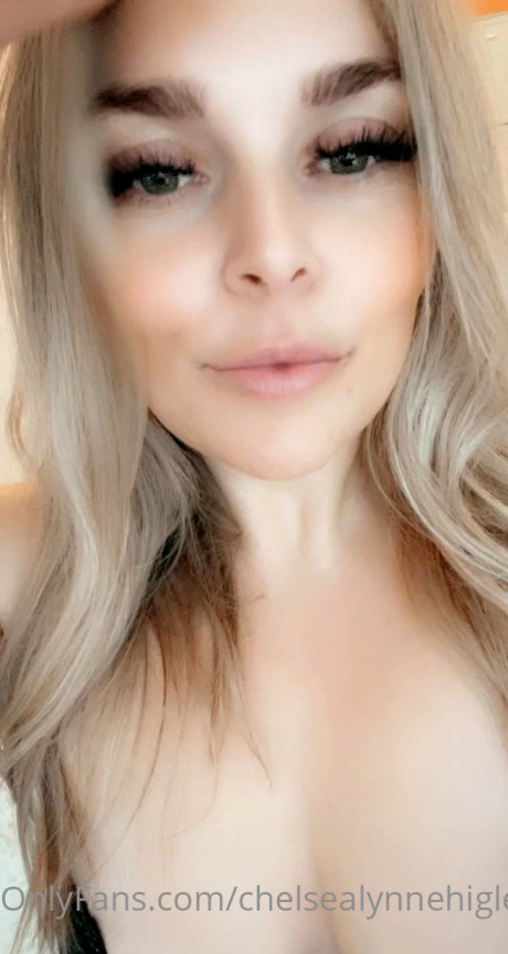 Chelsealynnehigley Thick Blonde Amateur PAWG