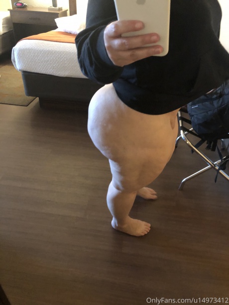 Huge Round Cellulite Booty