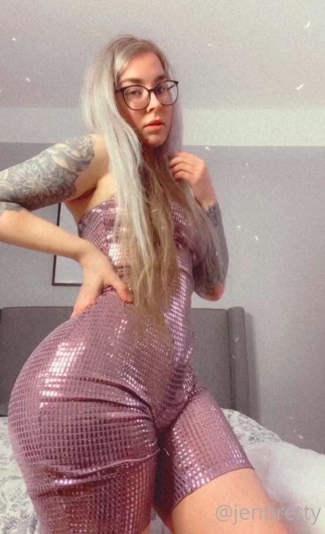 Jenbretty Perfect Ass White Girl