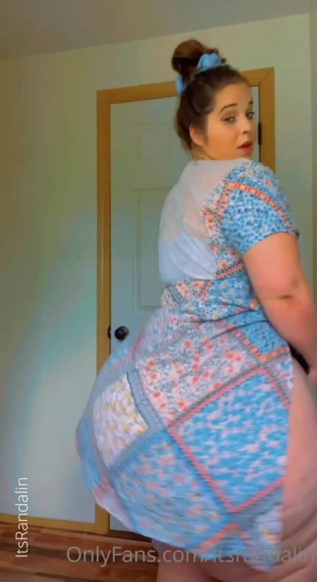 Randalin Gigantic White Booty Shaking_0009