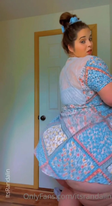 Randalin Gigantic White Booty Shaking_0011
