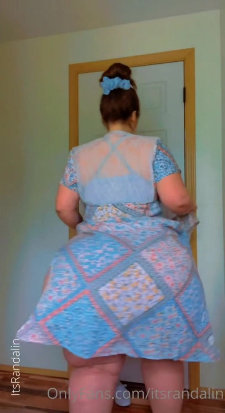 Randalin Gigantic White Booty Shaking_0013