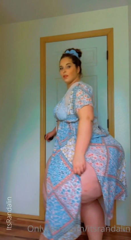 Randalin Gigantic White Booty Shaking_0015