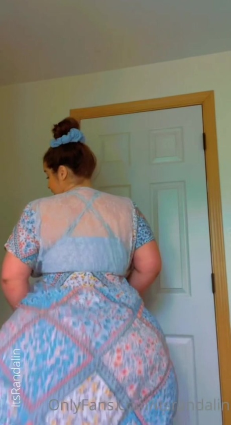 Randalin Gigantic White Booty Shaking_0042