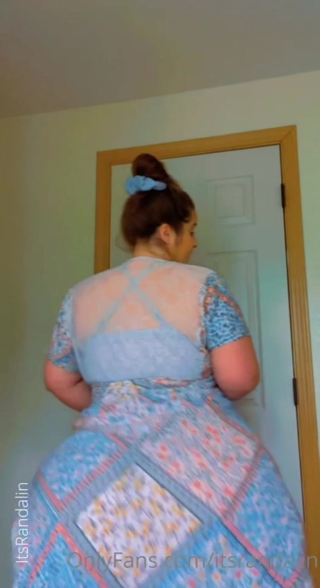 Randalin Gigantic White Booty Shaking_0043