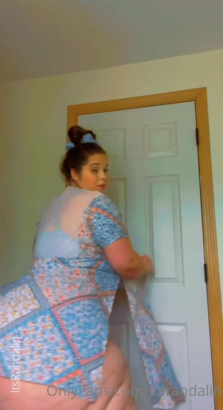 Randalin Gigantic White Booty Shaking_0046