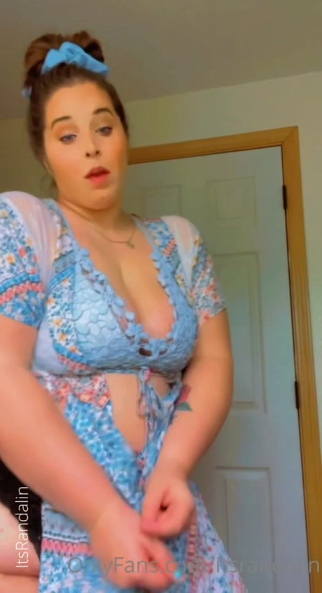 Randalin Gigantic White Booty Shaking_0048