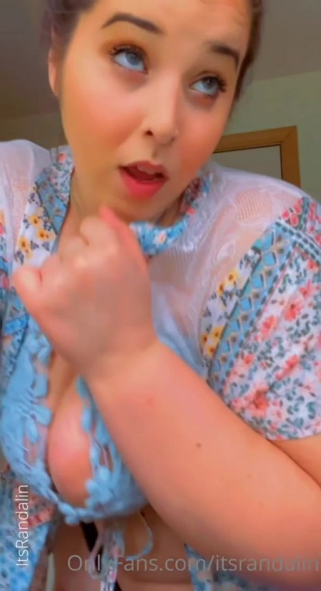 Randalin Gigantic White Booty Shaking_0053