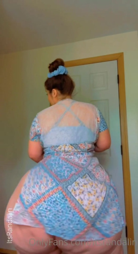 Randalin Gigantic White Booty Shaking_0064