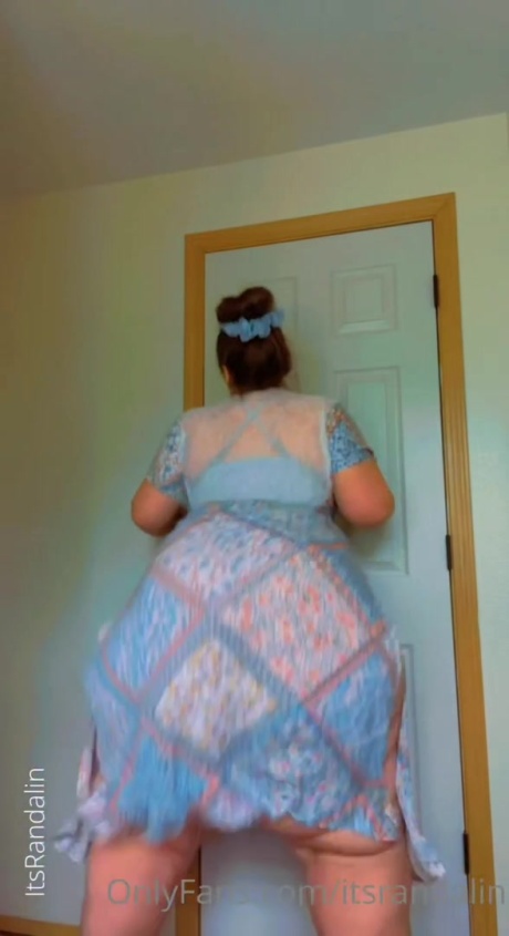 Randalin Gigantic White Booty Shaking_0072