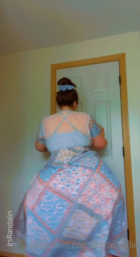Randalin Gigantic White Booty Shaking_0075