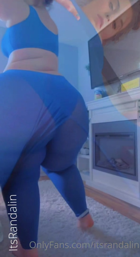 Randalin in Lycra Leggings_0008