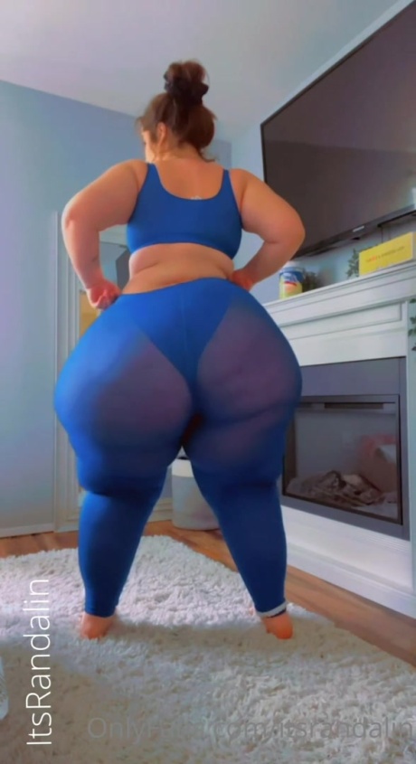 Randalin in Lycra Leggings_0013