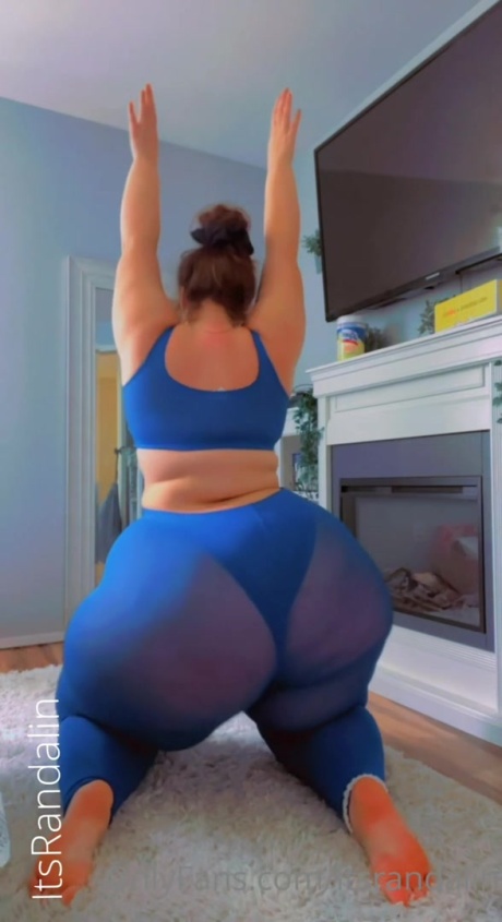 Randalin in Lycra Leggings_0018