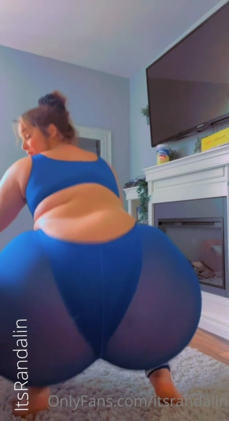 Randalin in Lycra Leggings_0040