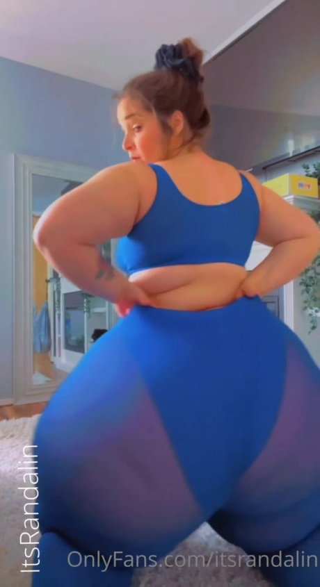Randalin in Lycra Leggings_0072