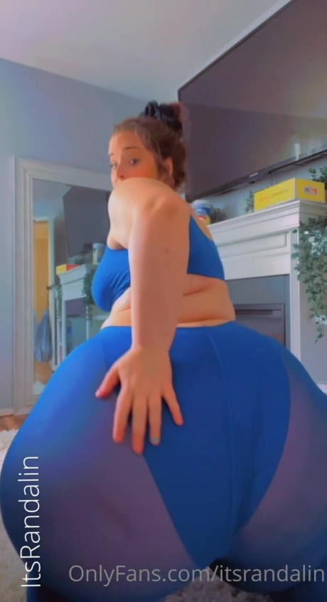 Randalin in Lycra Leggings_0073