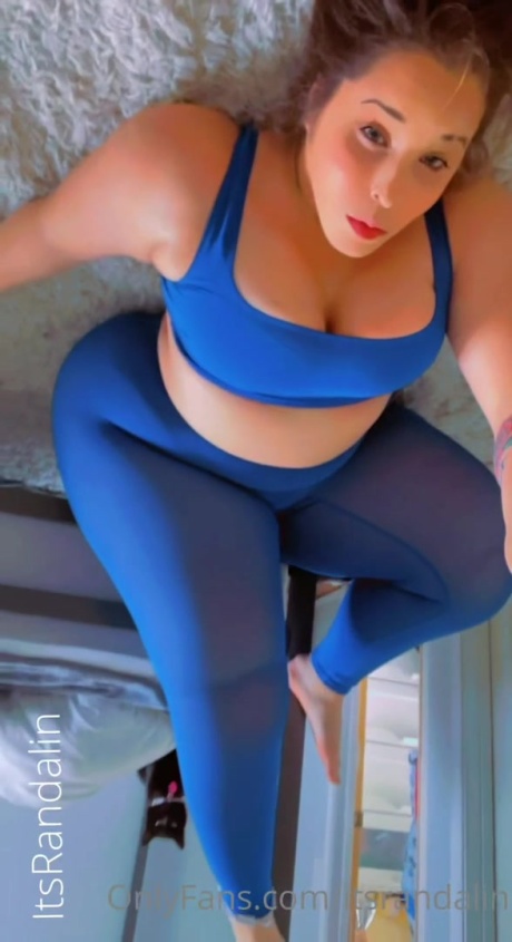 Randalin in Lycra Leggings_0079