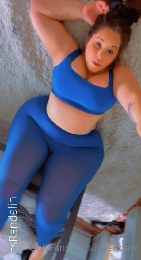Randalin in Lycra Leggings_0084