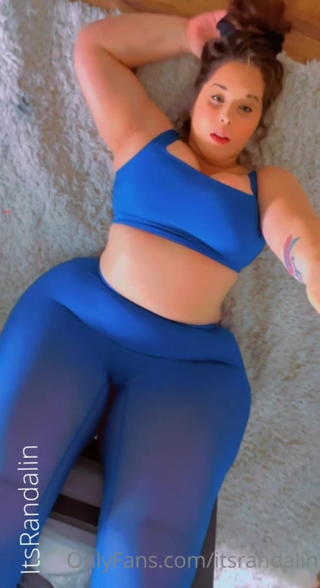 Randalin in Lycra Leggings_0085