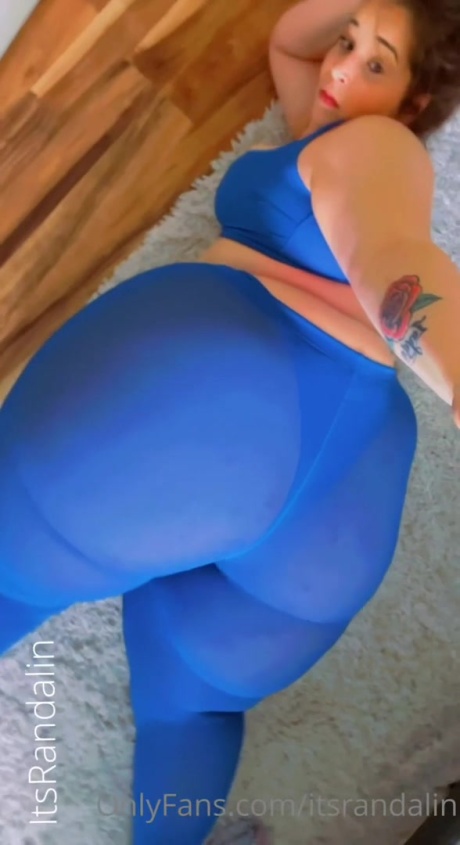 Randalin in Lycra Leggings_0089