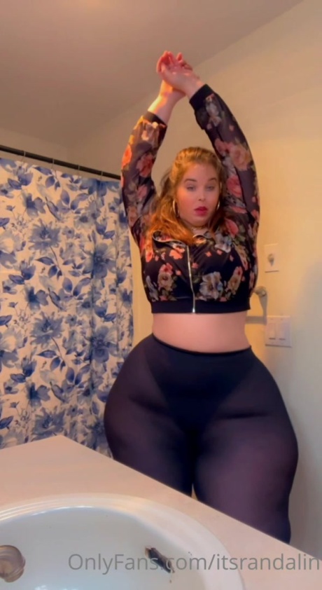 Randalin Twerking in Pantyhose_0024