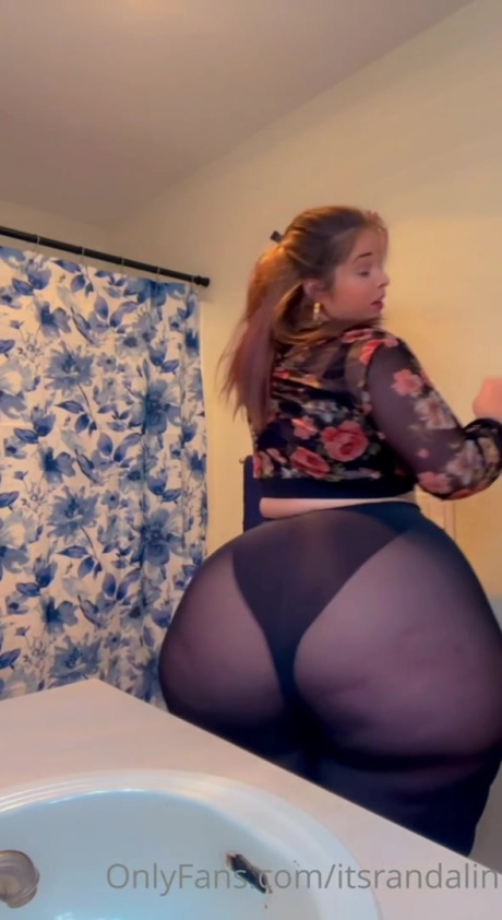 Randalin Twerking in Pantyhose_0030