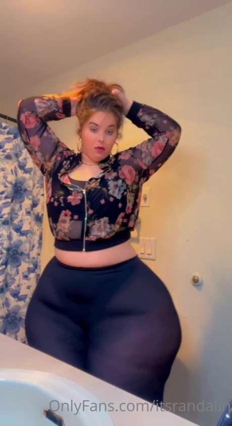 Randalin Twerking in Pantyhose_0061