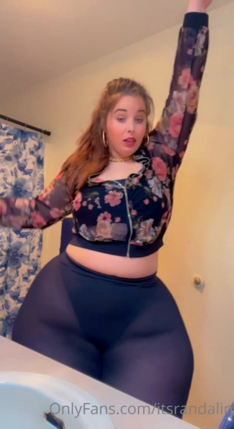 Randalin Twerking in Pantyhose_0067